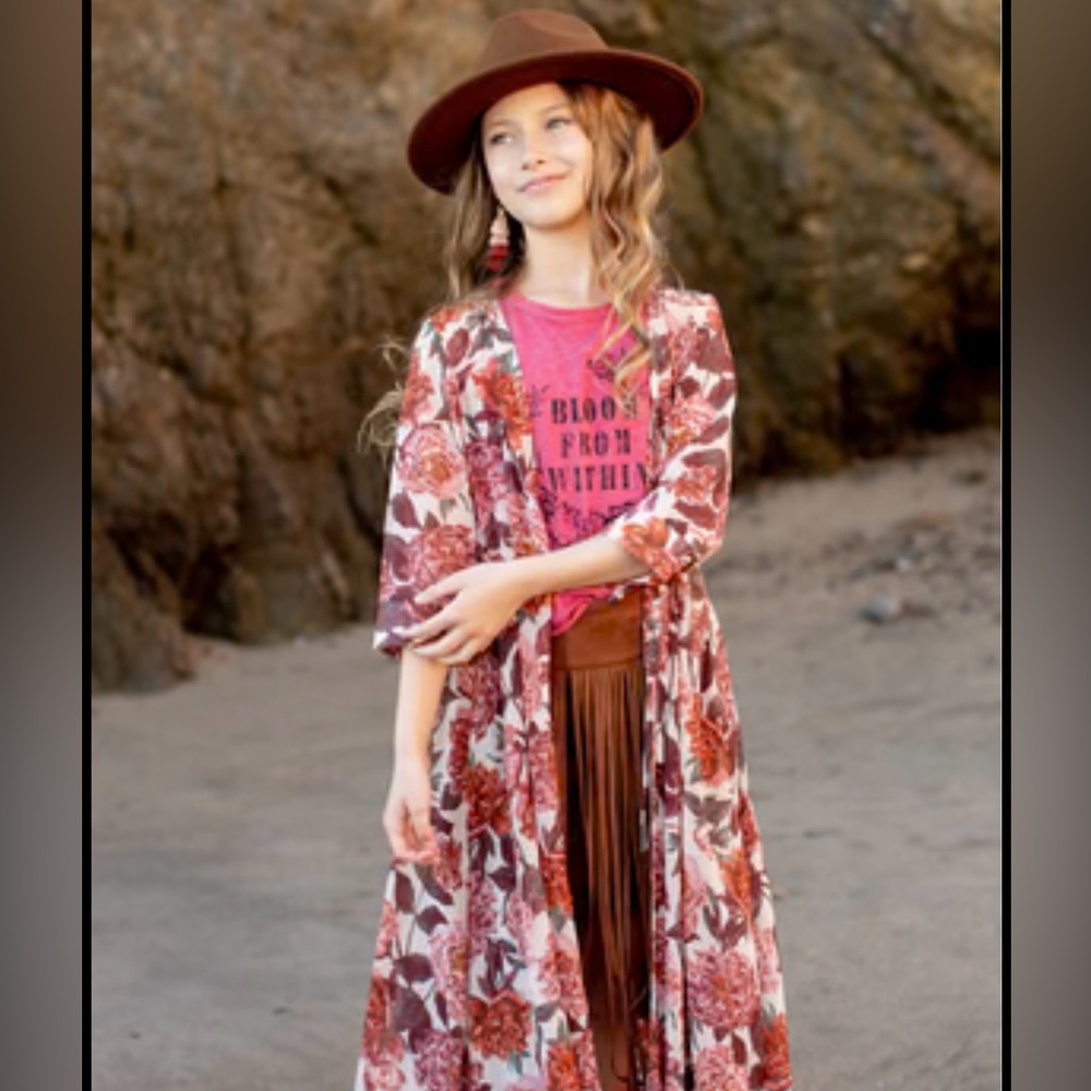 Joyfolie Red and Pink Puff Sleeve Cape